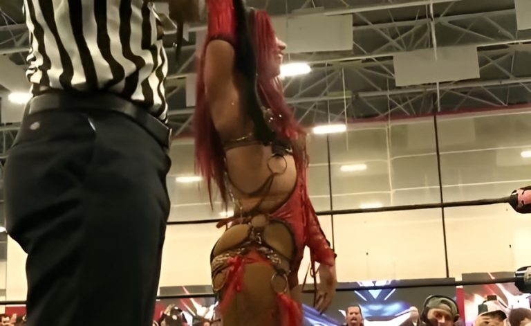 Mercedes Mone Secures APAC Women’s Championship at HOG Superclash