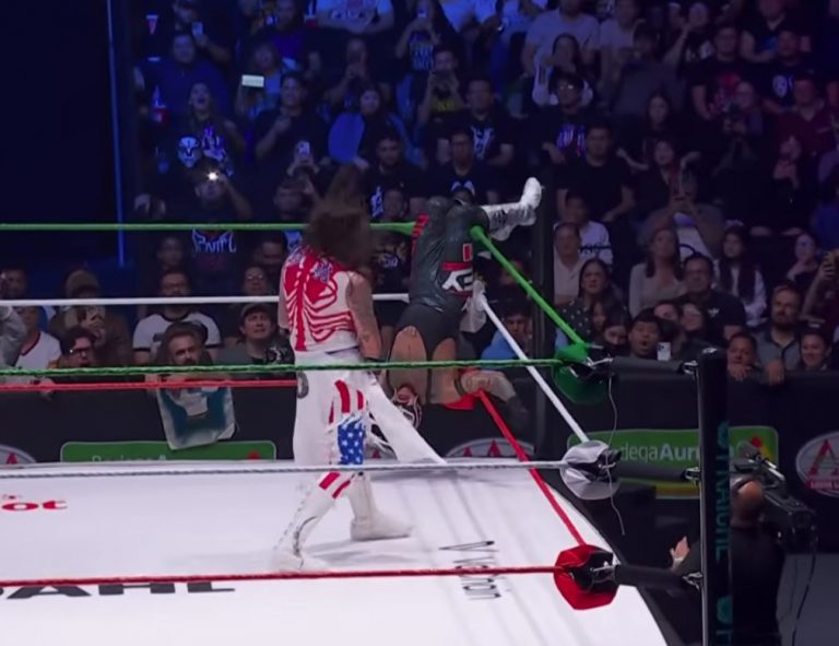 Dominik Mysterio Injured During AAA Guerra de Titanes Main Event